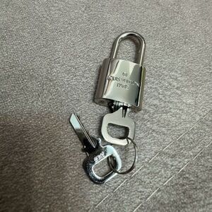 Louis Vuitton silver lock #315 Rare